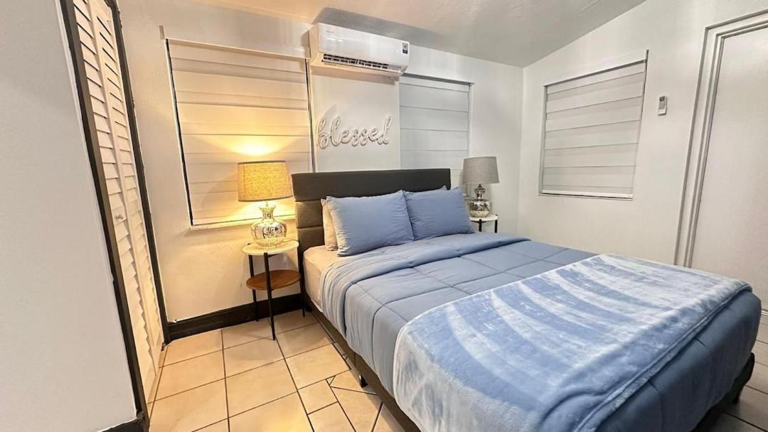 Photo of Bedroom in Gladeview