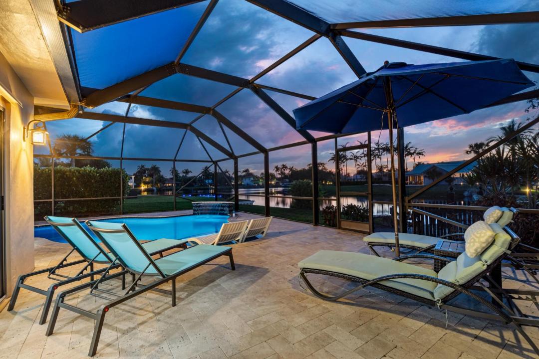 Photo of Patio Balcony in Tropic Palms