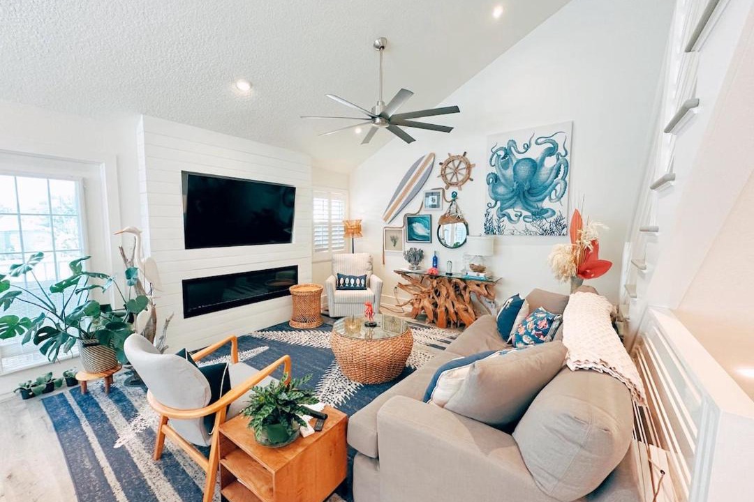 Photo of Livingroom in Horton Shores