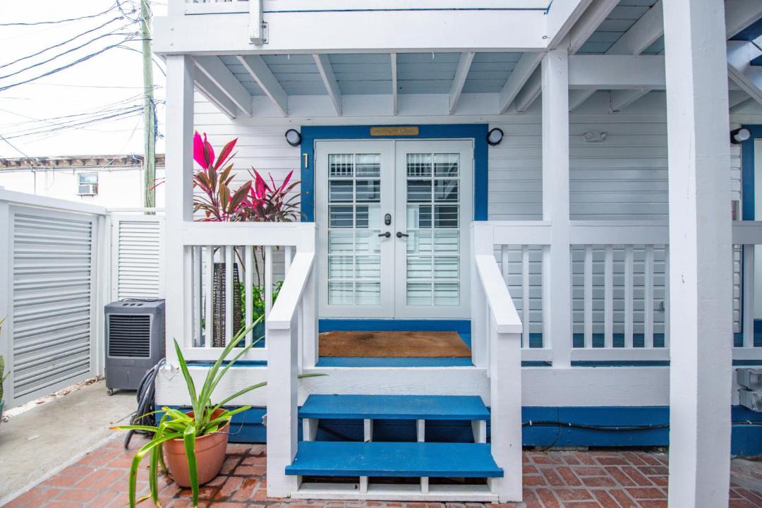Photo of Patio Balcony in Historic Seaport
