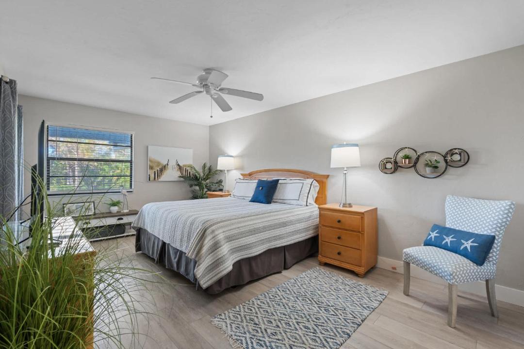 Photo of Bedroom in Park Shore
