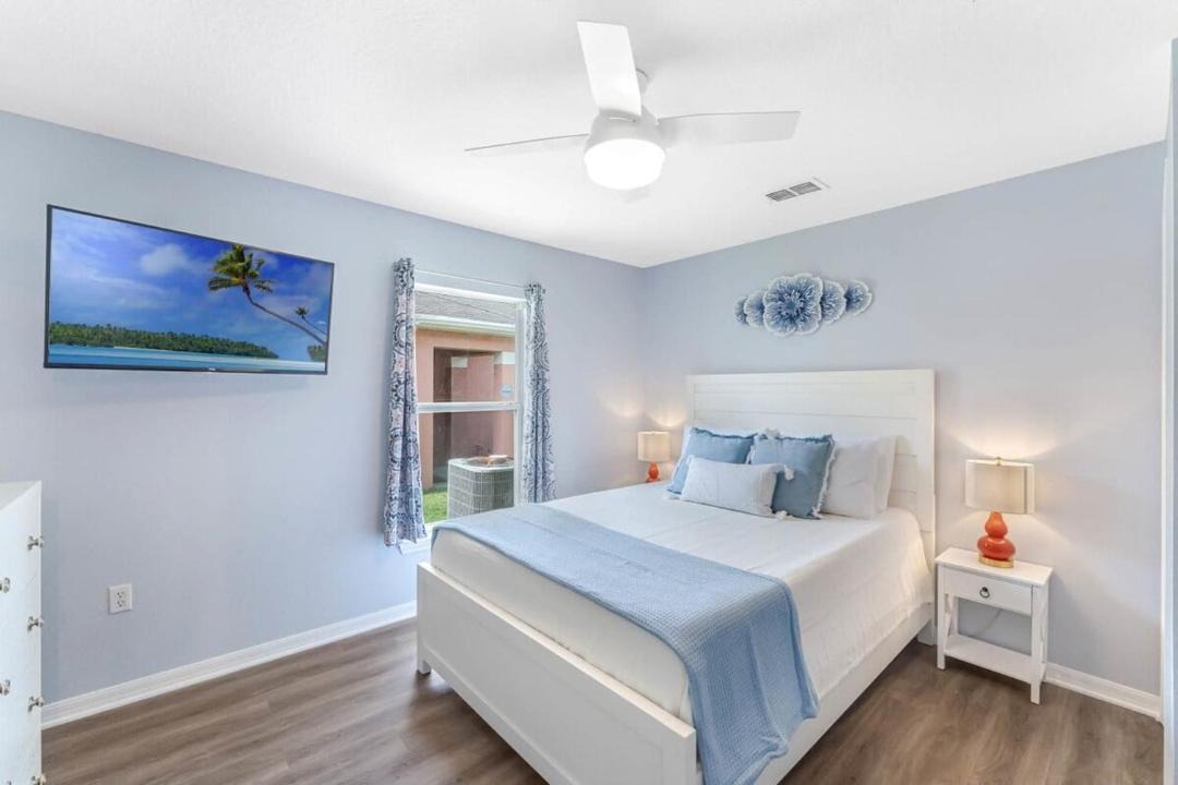 Photo of Bedroom in Sandy Ridge
