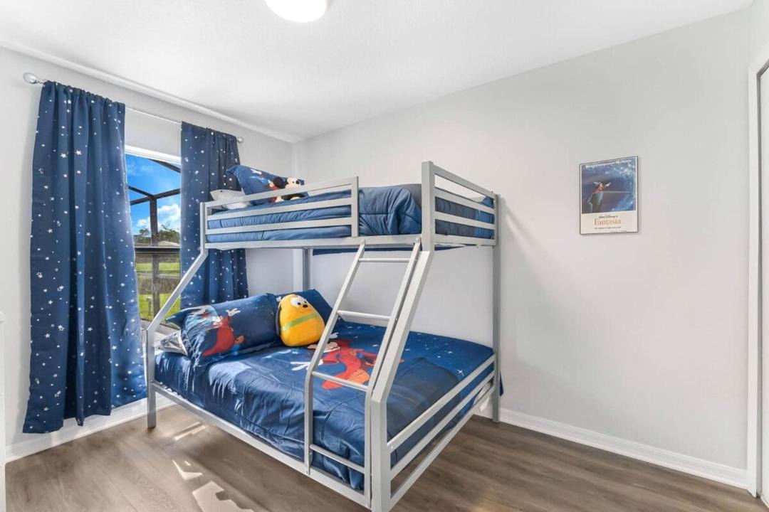 Photo of Bedroom in Sandy Ridge