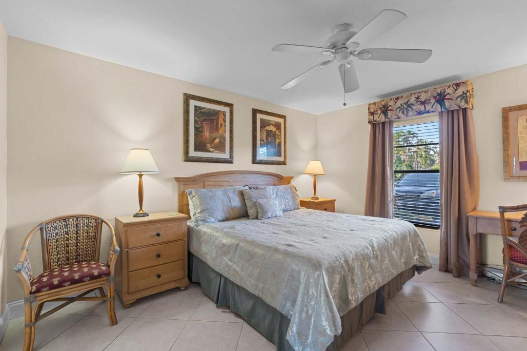 Photo of Bedroom in Park Shore