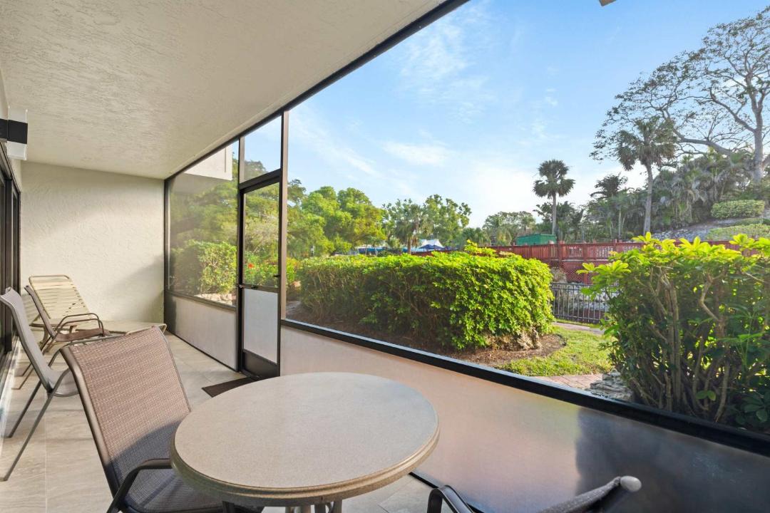 Photo of Patio Balcony in Park Shore