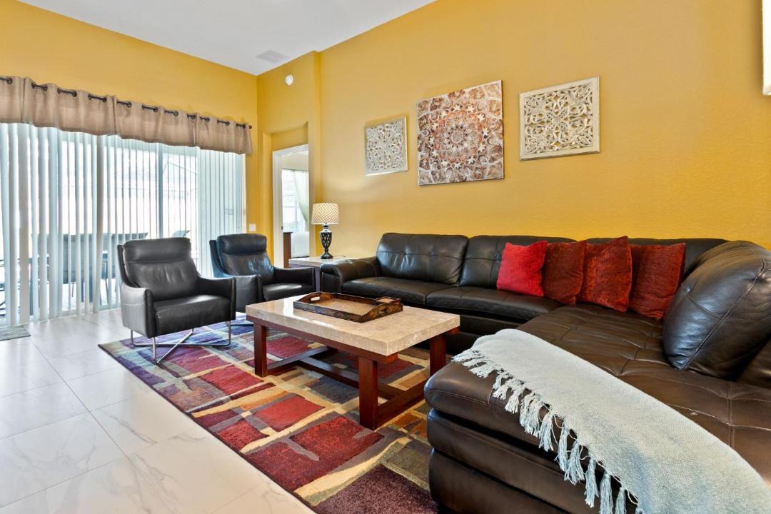 Photo of Livingroom in Windsor Hills