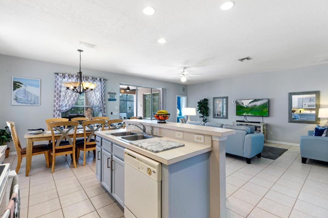 Photo of Kitchen in Watersong