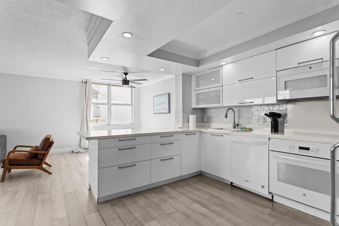 Photo of Kitchen in Bay Harbor Islands