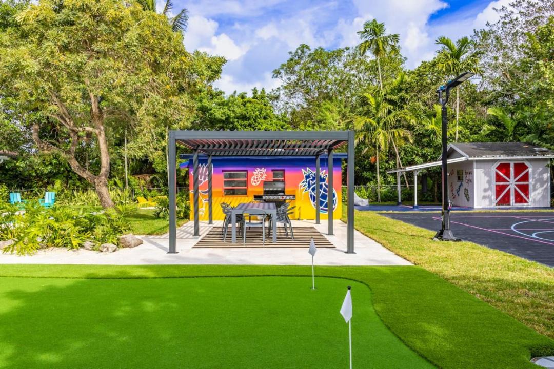 Photo of Outdoor in Golden Glades