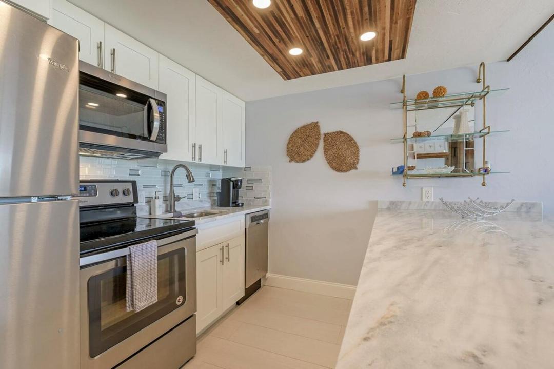 Photo of Kitchen in Vanderbilt Beach