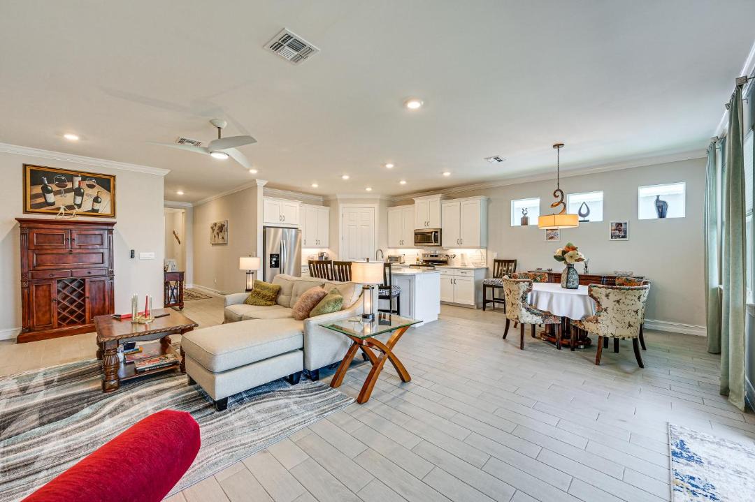 Photo of Others in Naples