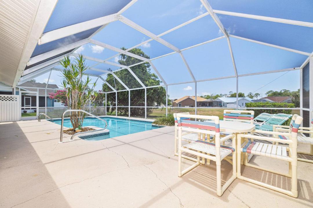 Photo of Patio Balcony in Fairway Oaks