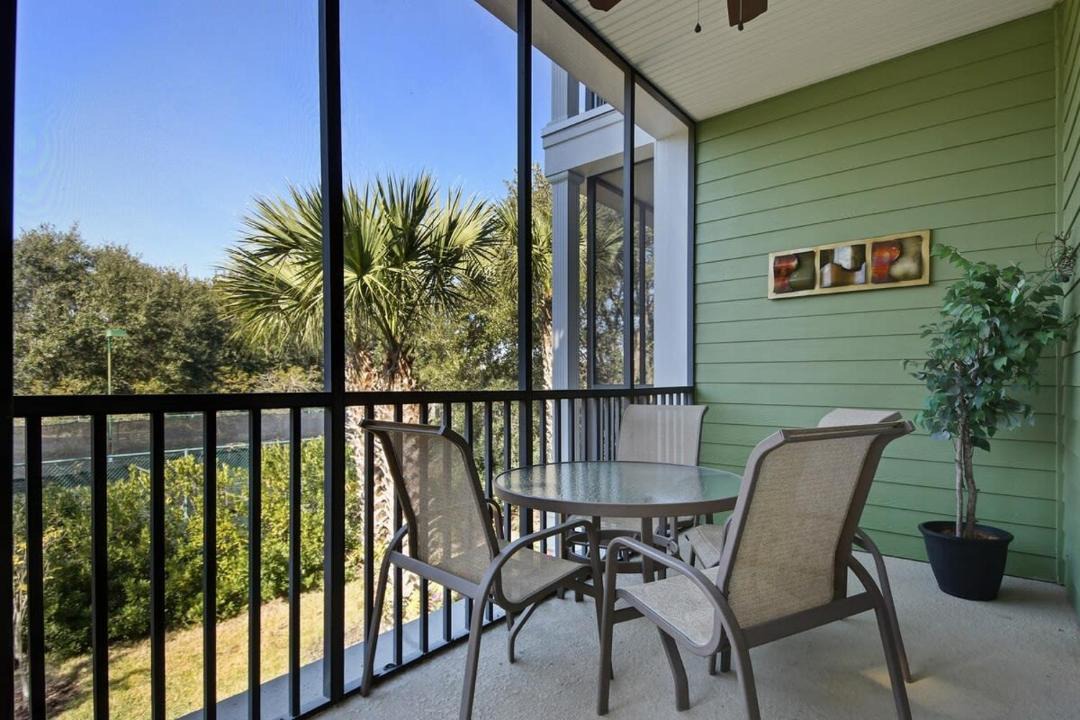 Photo of Patio Balcony in Bahama Bay
