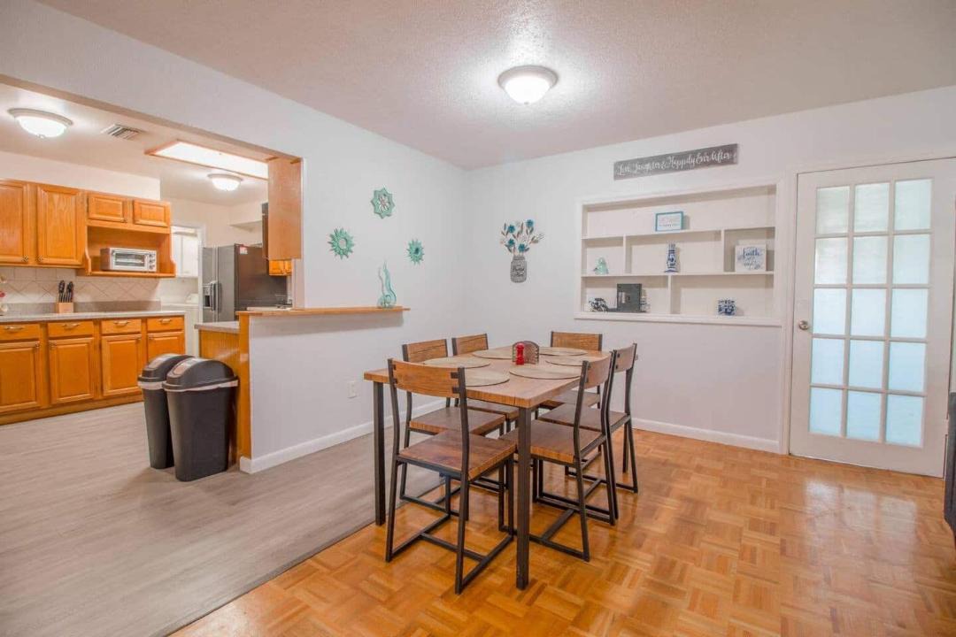 Photo of Kitchen in Dover Shores East