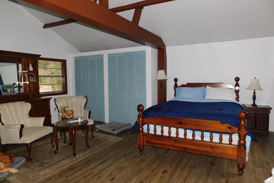 Photo of Bedroom in Manattee Road
