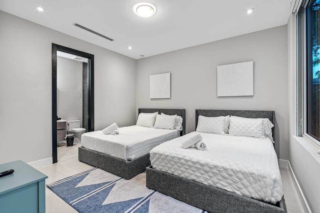 Photo of Bedroom in Ojus