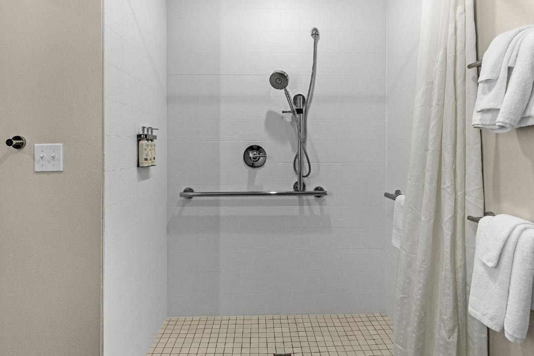 Photo of Bathroom in Laurel