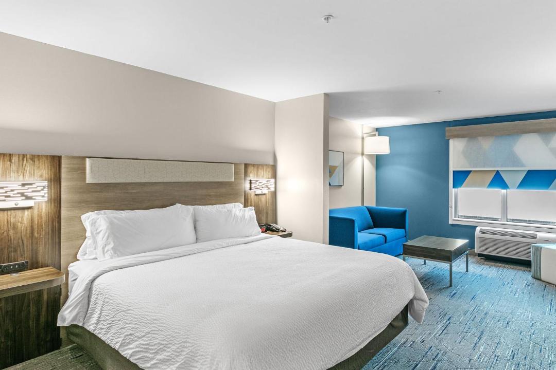 Photo of Bedroom in Laurel