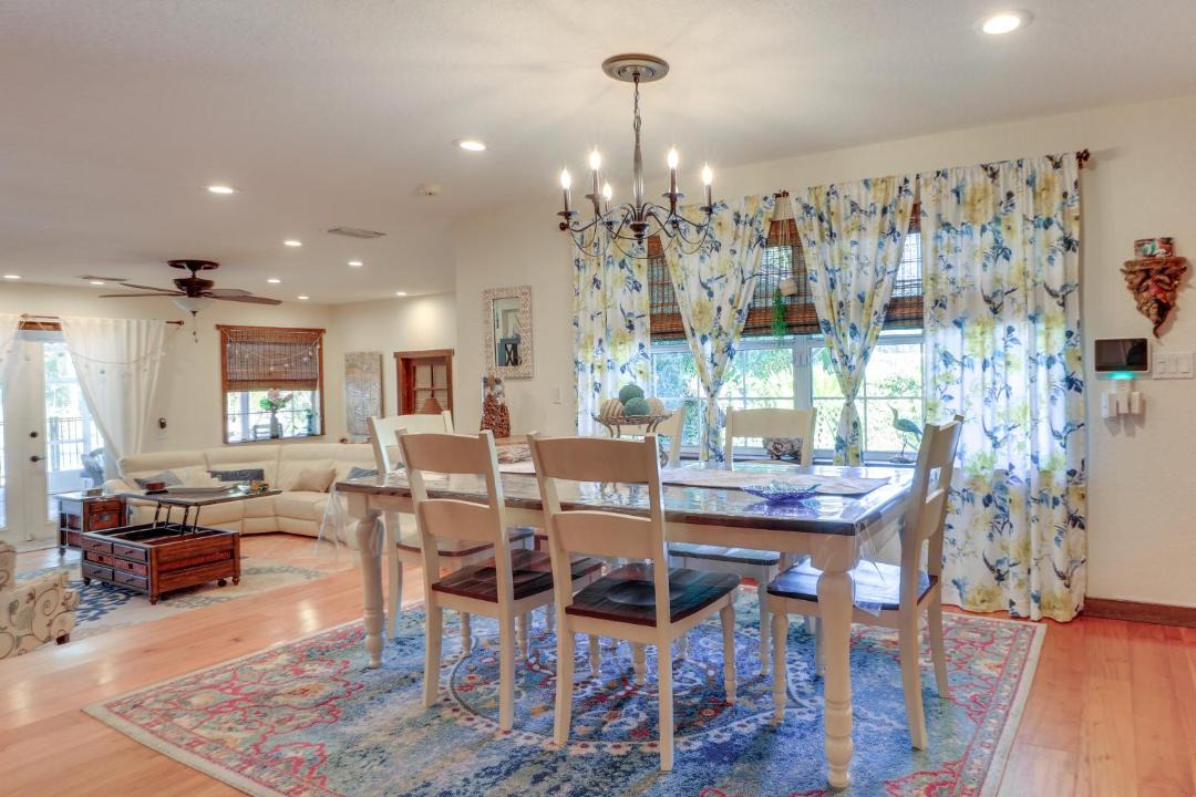 Photo of Livingroom in Flora Villa