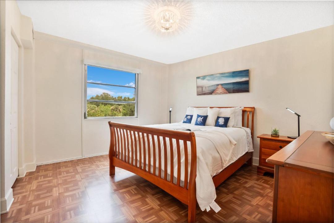 Photo of Bedroom in Pinellas Point