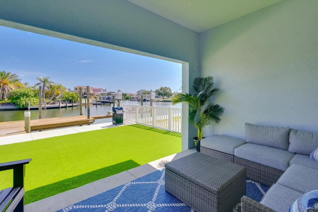 Photo of Patio Balcony in Hudson Beach Estates