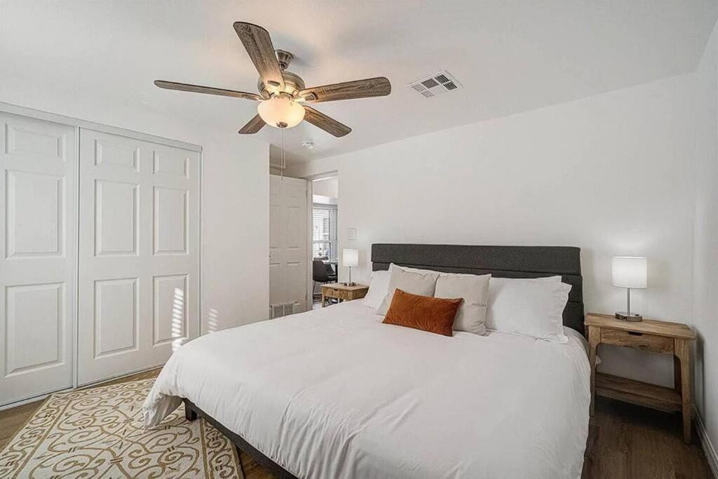 Photo of Bedroom in Bayshore Gardens