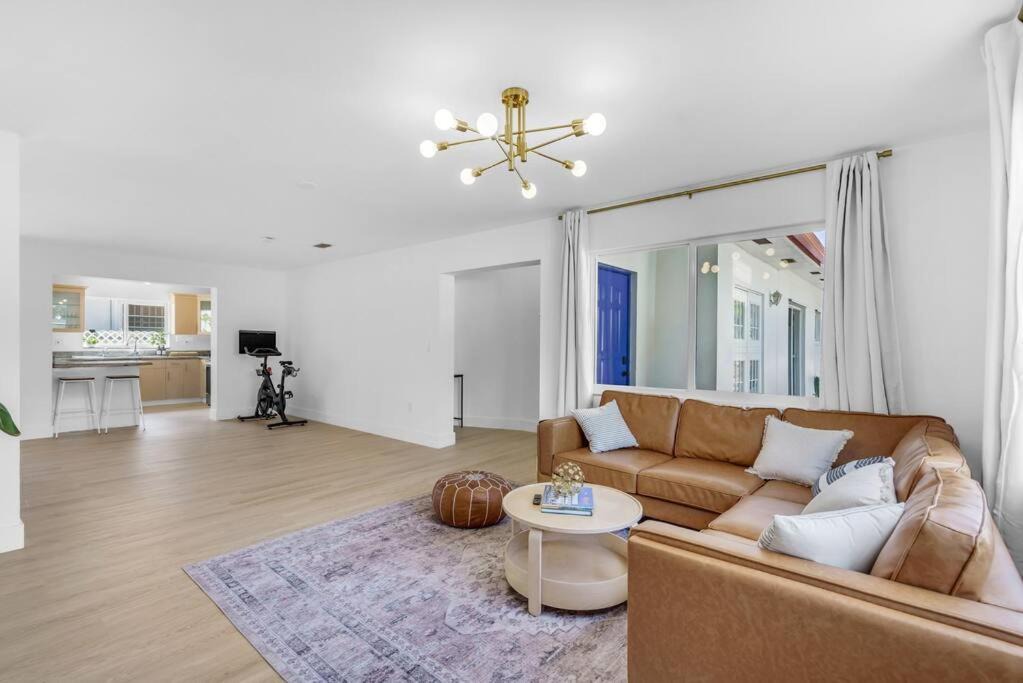 Photo of Livingroom in Coral Way