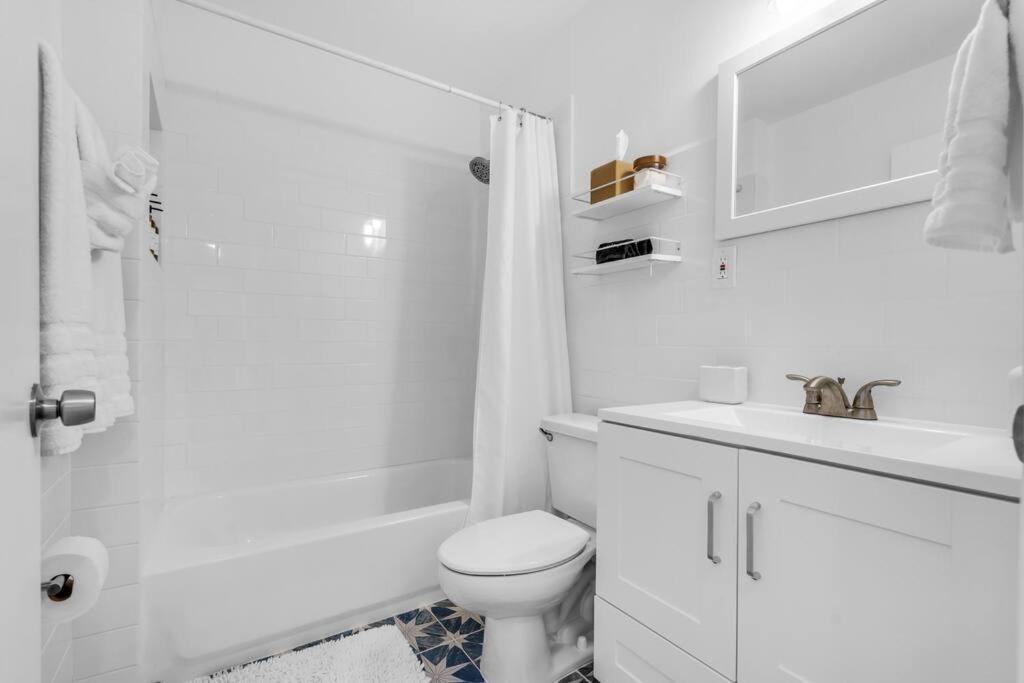 Photo of Bathroom in Coral Way