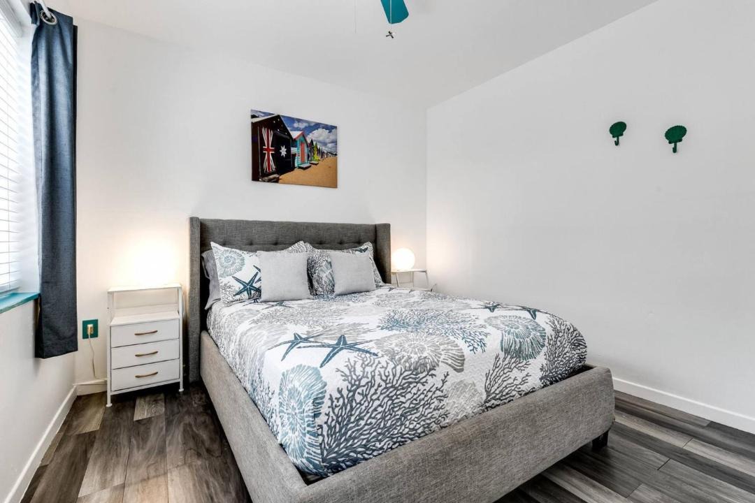Photo of Bedroom in Royal Poinciana