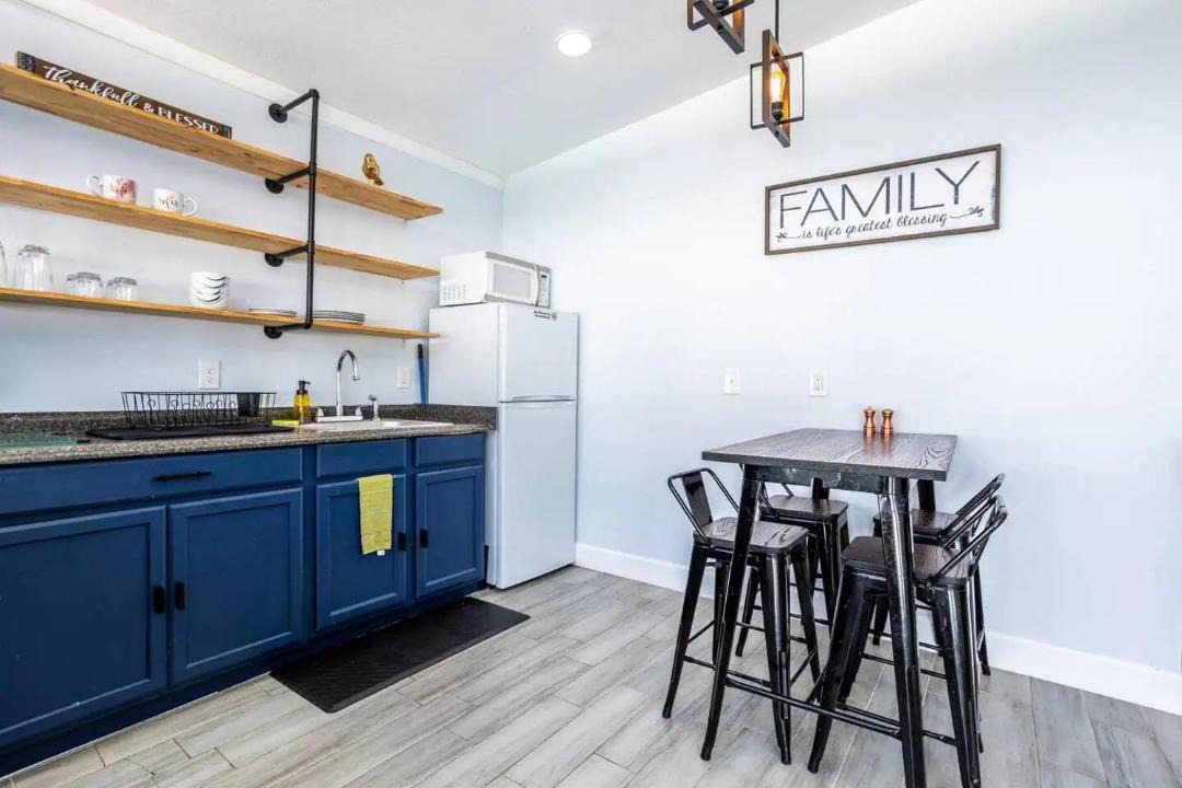 Photo of Kitchen in Dover Shores East