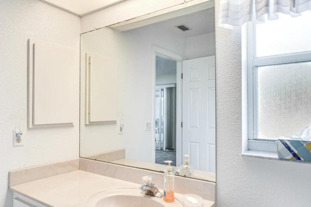 Photo of Bathroom in Gulf Cove