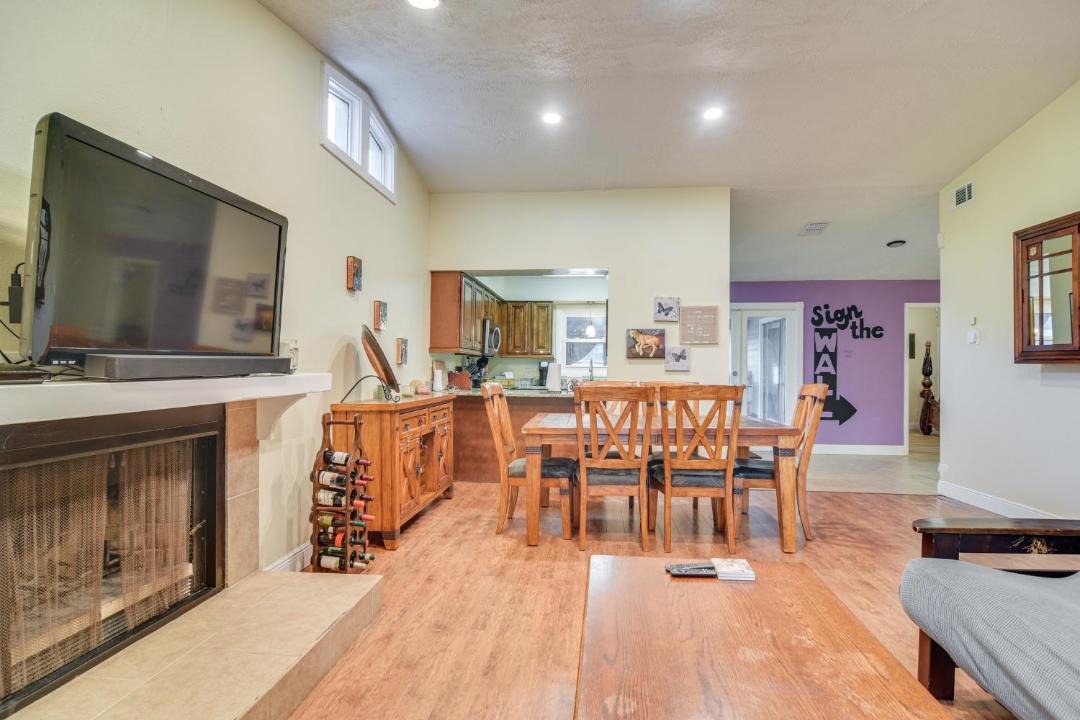 Photo of Livingroom in Oldsmar