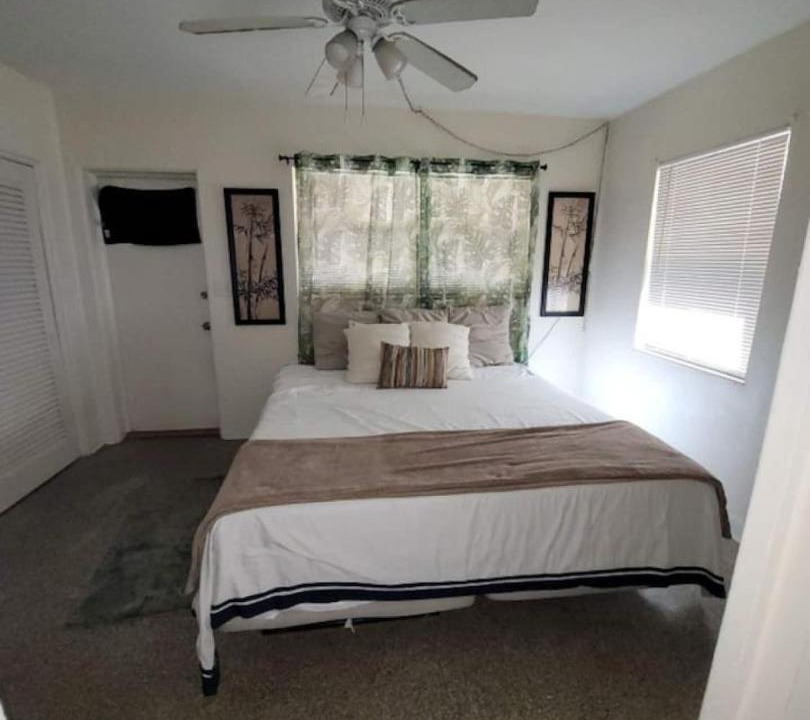 Photo of Bedroom in Crescent Lake