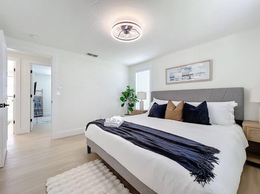 Photo of Bedroom in Bee Ridge