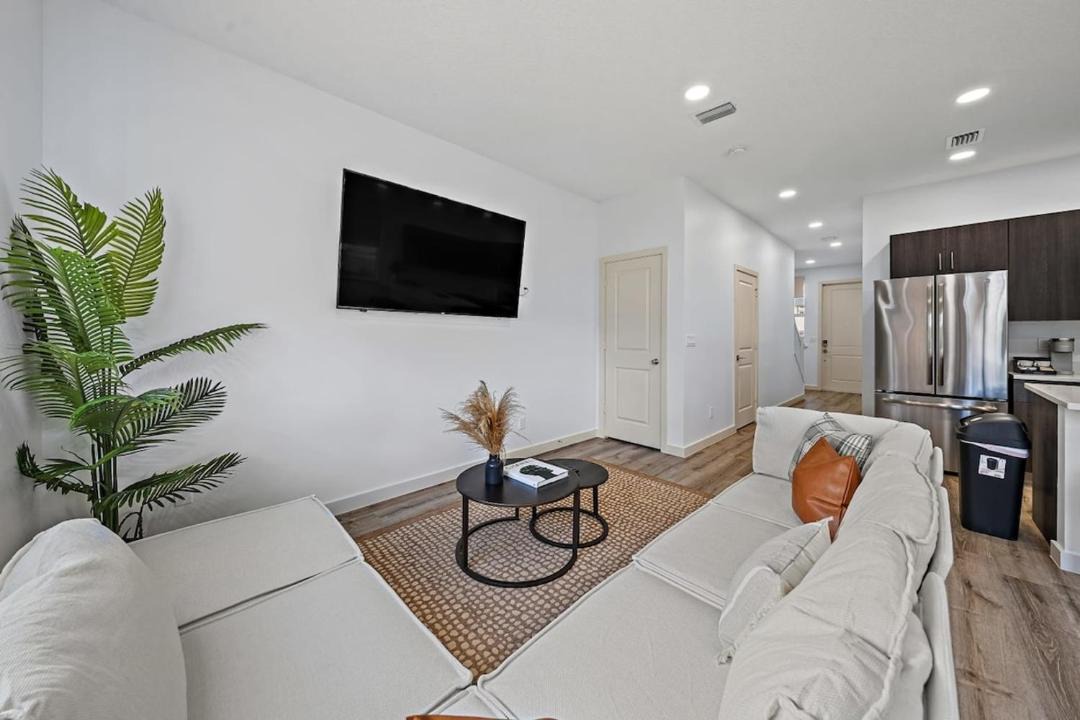 Photo of Livingroom in Riviera Beach