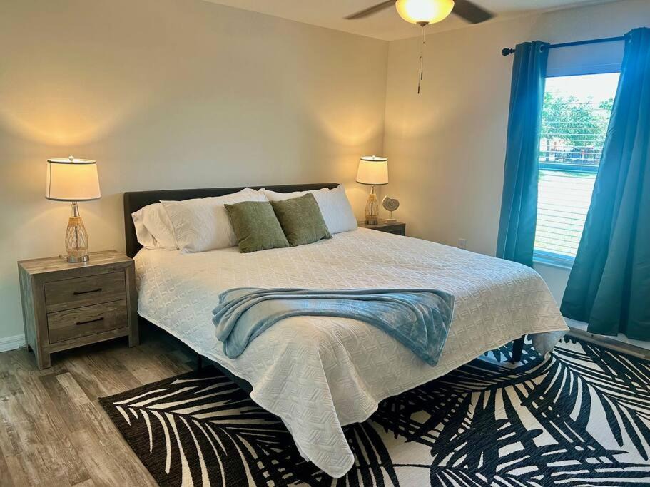 Photo of Bedroom in Diplomat