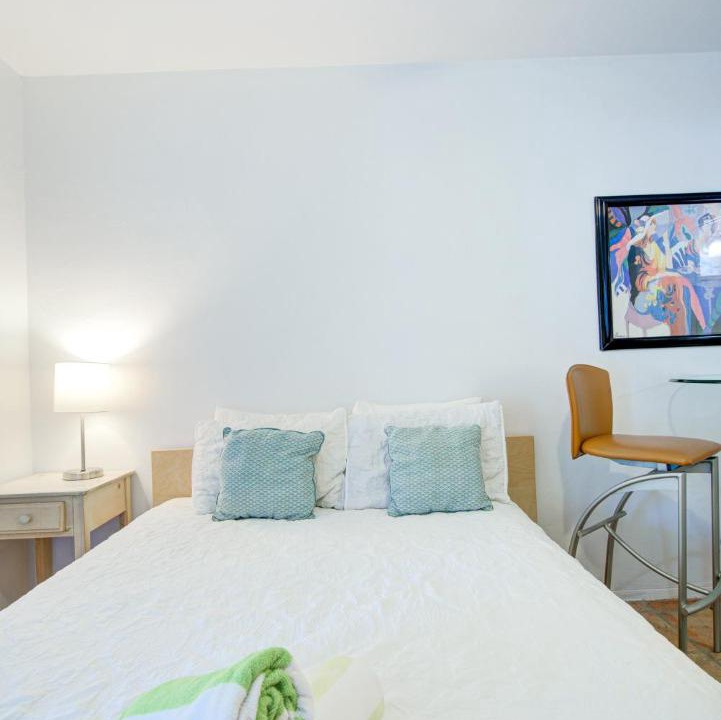 Photo of Bedroom in Hendricks and Venice Isles