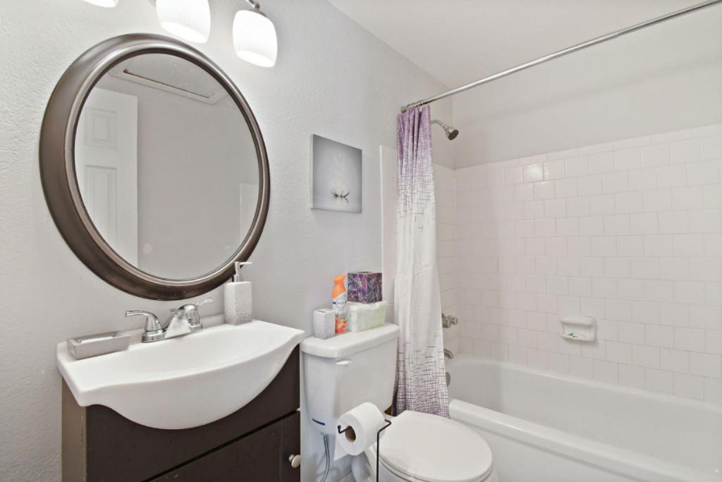 Photo of Bathroom in Babson Park