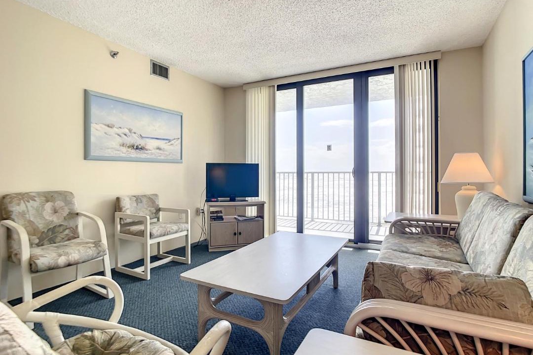 Photo of Livingroom in New Smyrna Beach