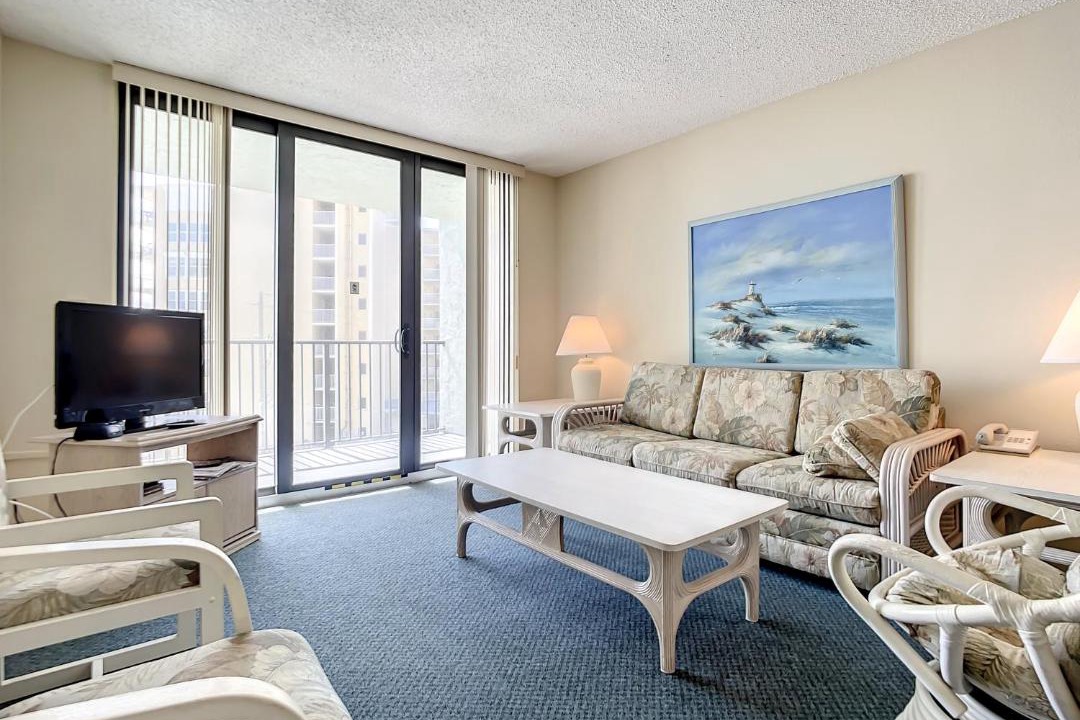 Photo of Livingroom in New Smyrna Beach