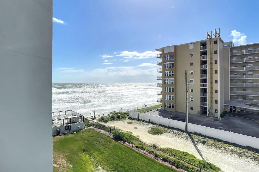 Photo of Buildings in New Smyrna Beach