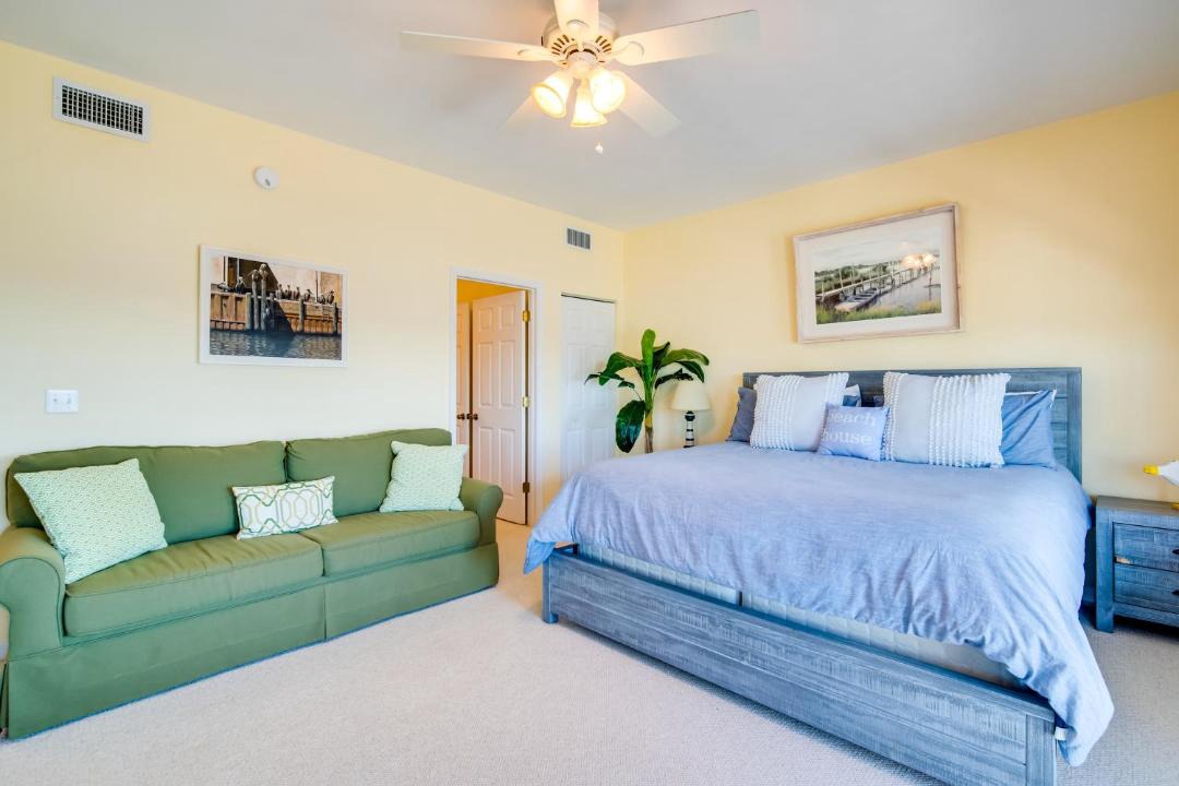 Photo of Bedroom in Cedar Key