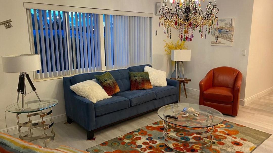 Photo of Livingroom in Lauderdale-by-the-Sea