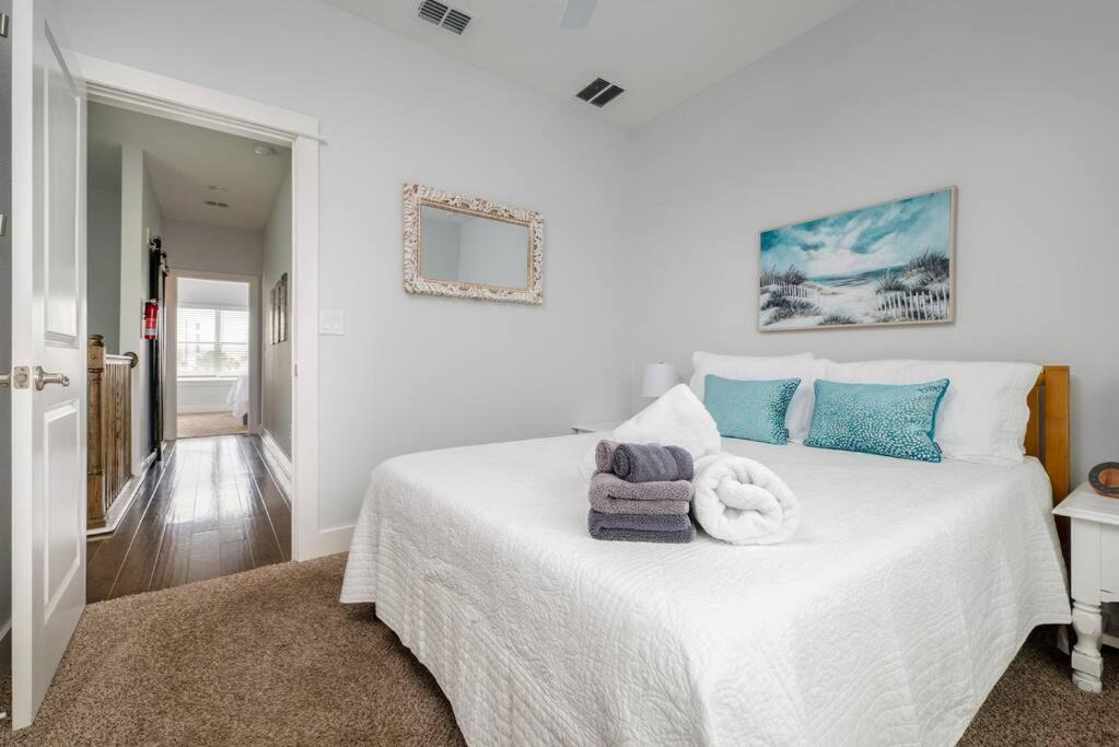 Photo of Bedroom in Jacksonville Beach