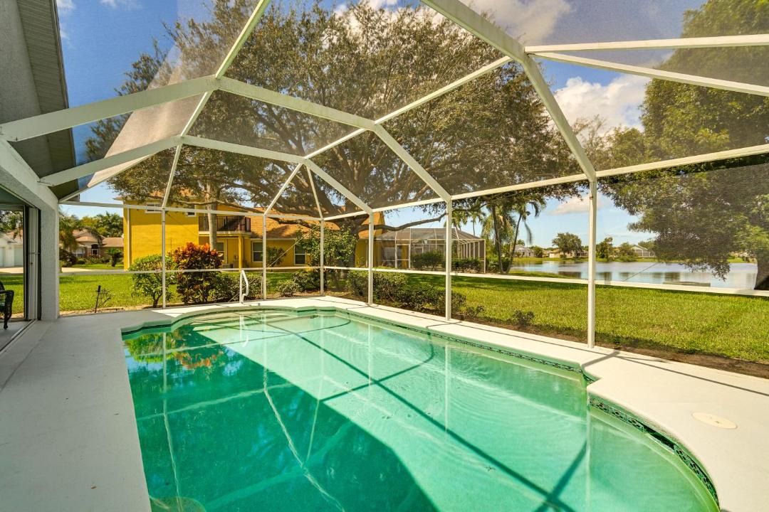 Photo of Patio Balcony in Beachwalk Isles