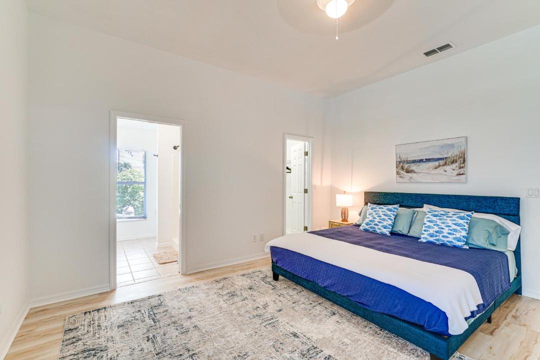 Photo of Bedroom in Beachwalk Isles