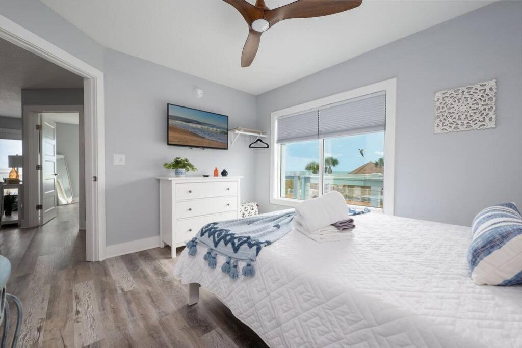 Photo of Bedroom in Jacksonville Beach