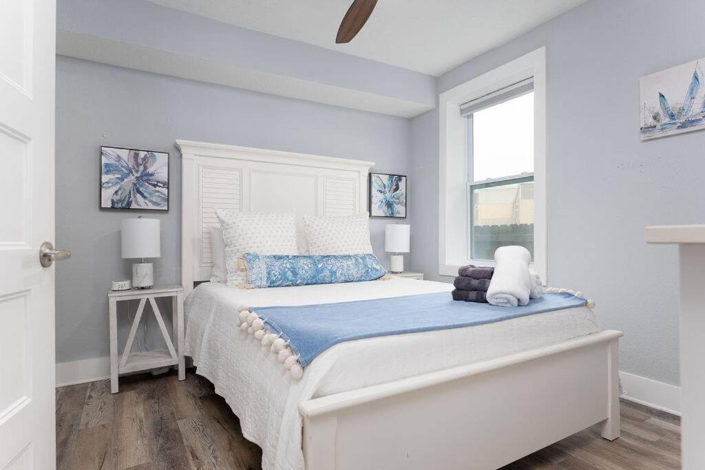 Photo of Bedroom in Jacksonville Beach