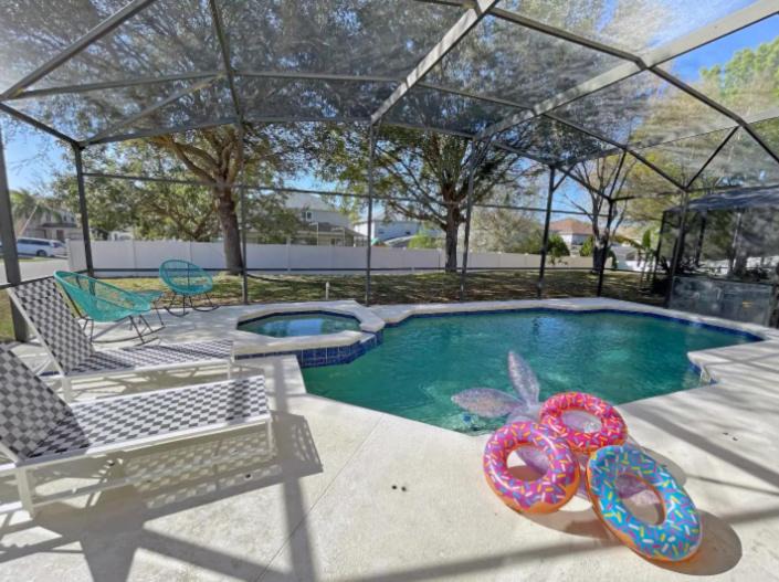 Photo of Patio Balcony in Legacy Park