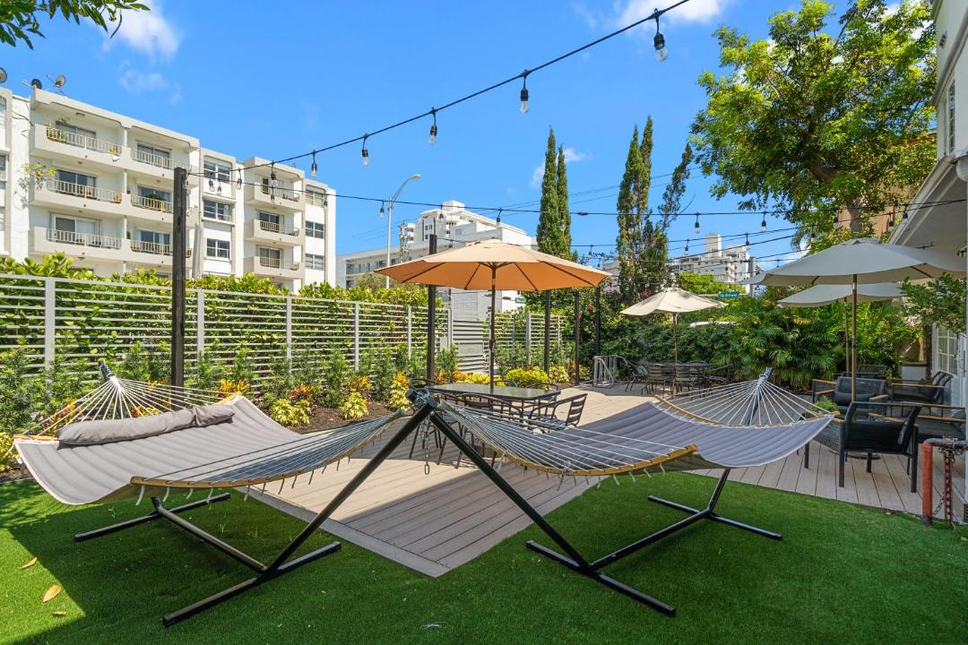Photo of Patio Balcony in West Avenue